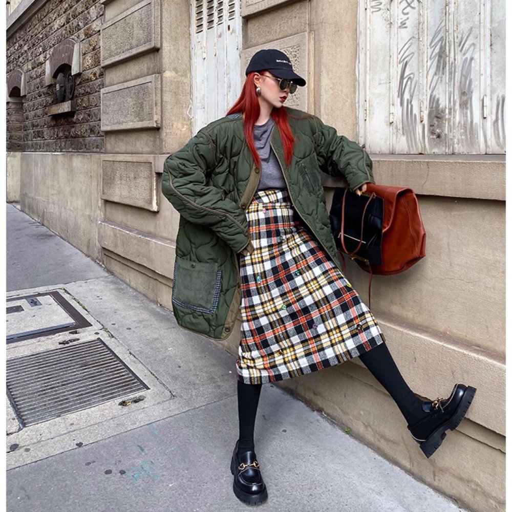 NWT WOOLEN PLAID SKIRT WITH GEMS